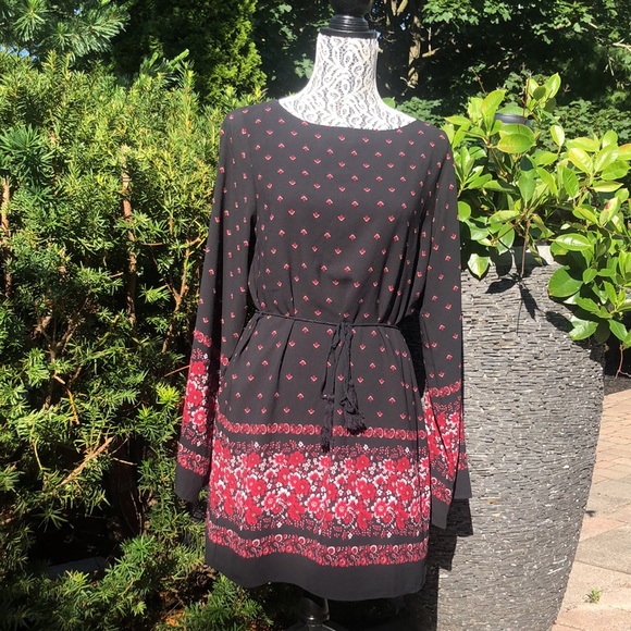 🍒3/30$.Forever 21 Black Multi Pleated Floral Print Dress - Picture 1 of 7